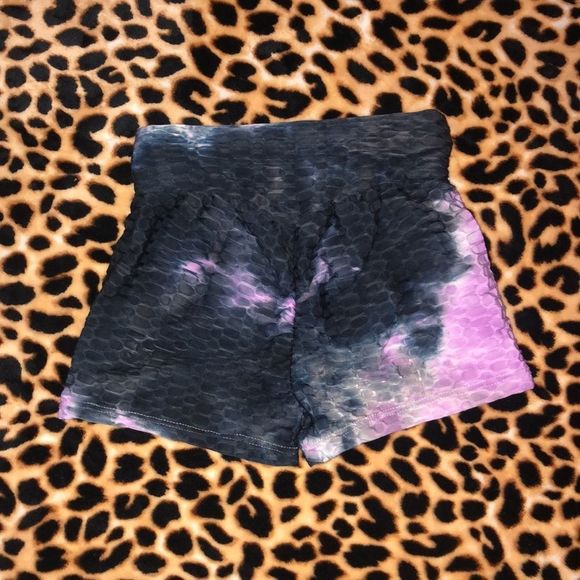 NWT Tik Tok shorts size S/M - Picture 4 of 6